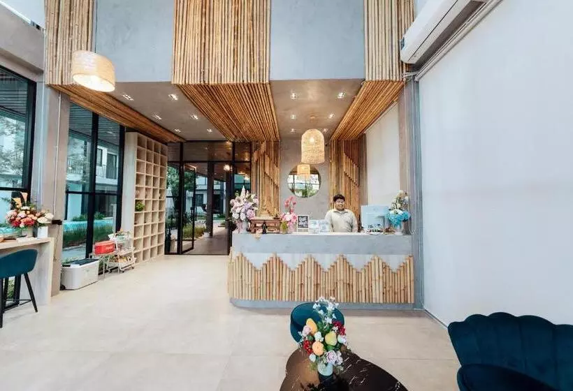 Hotelli Phu Sakon Ville