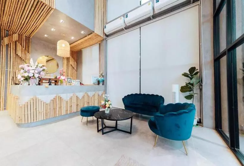 Hotelli Phu Sakon Ville