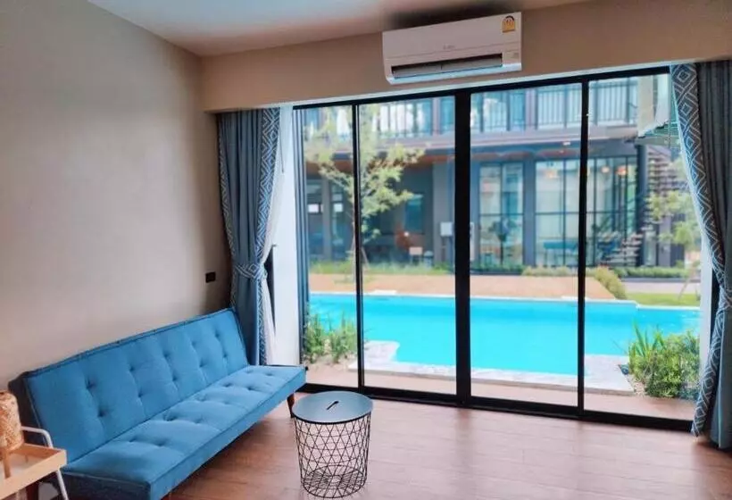 Hotelli Phu Sakon Ville