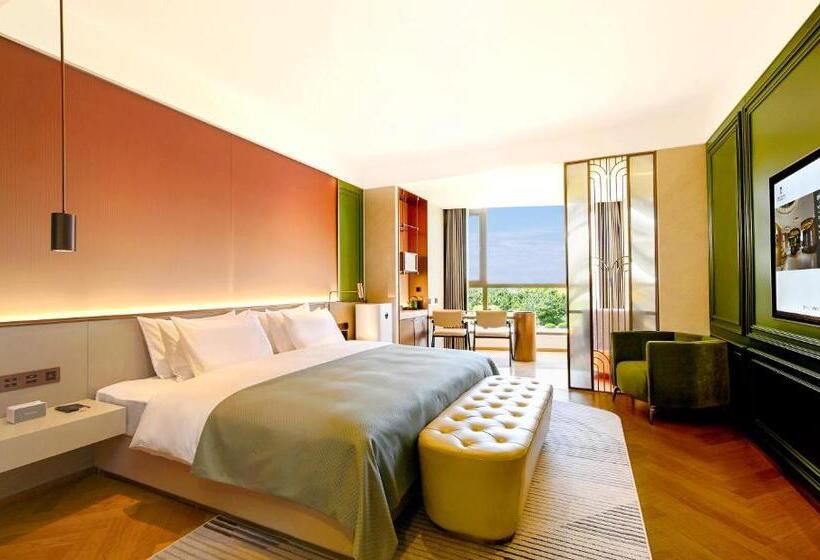 Otel Tsingtao Time Resport