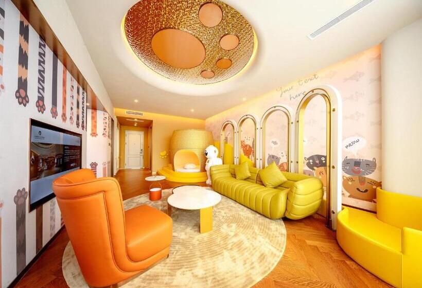 Otel Tsingtao Time Resport