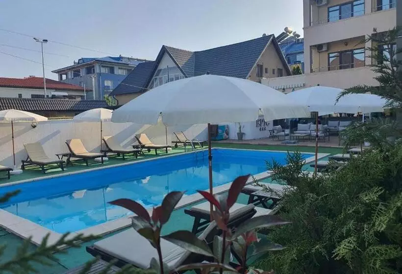 Hotelli Vila Epic
