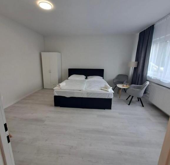 Mycompass Hotel Offenbach