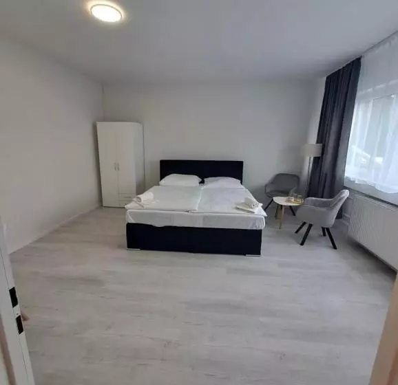 Mycompass Hotel Offenbach