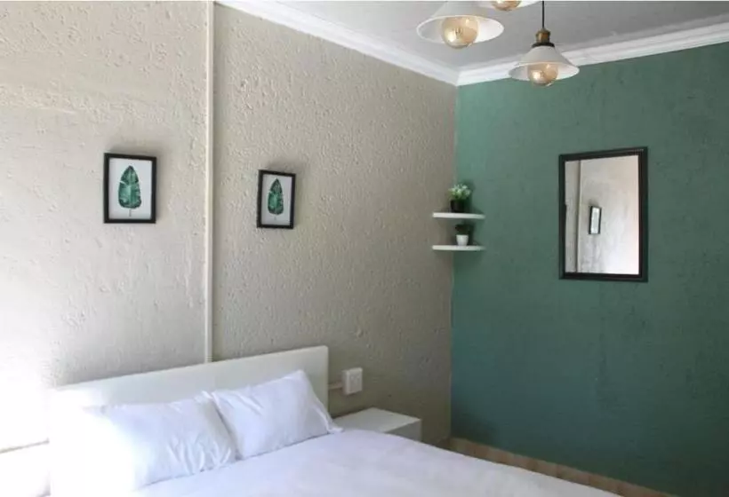 ペンション Asante Sana Guest House