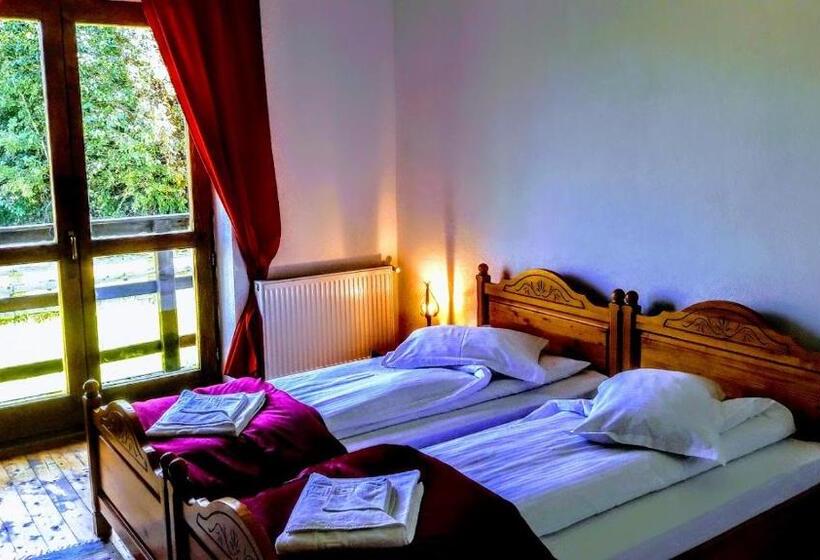 ペンション Hanul Curtea Veche