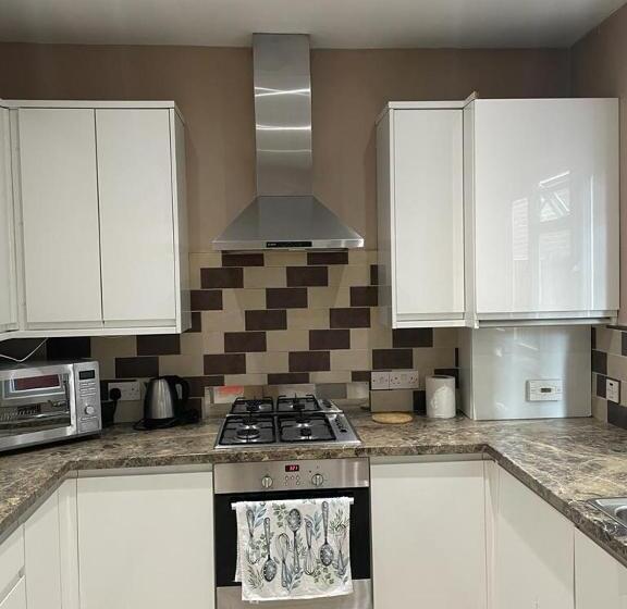 펜션 Kingston House