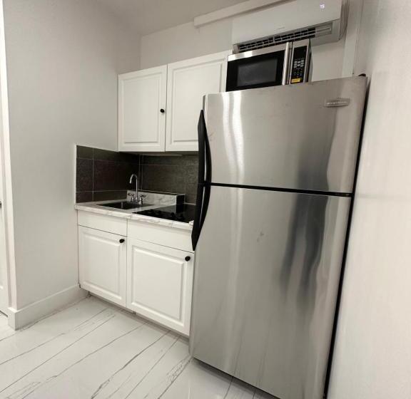 ペンション Let’s Get Away