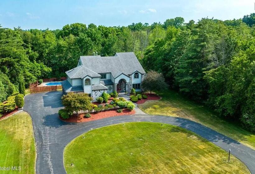 펜션 Luxury Mansion Rentals In Niskayuna, Ny