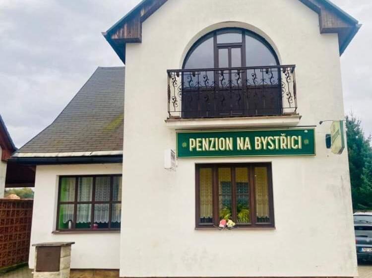 ペンション Penzion Na Bystřici