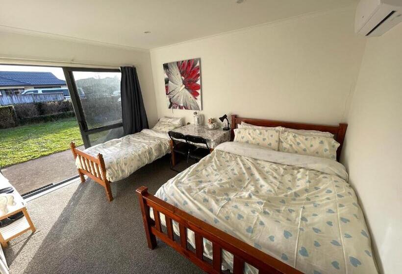 펜션 Sunny Self Checkin Studio With Private Entry& Ensuite&heat Pump