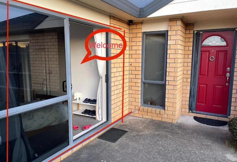 펜션 Sunny Self Checkin Studio With Private Entry& Ensuite&heat Pump