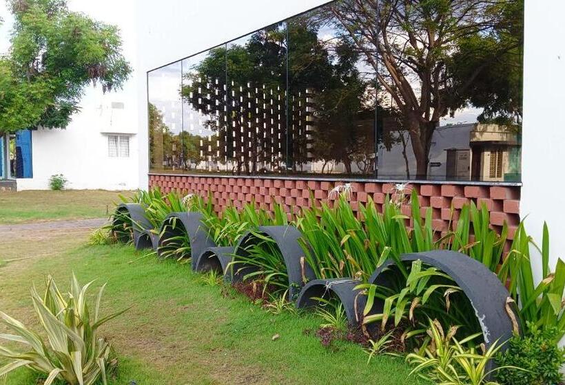 استراحتگاه Paradise Grand Villa