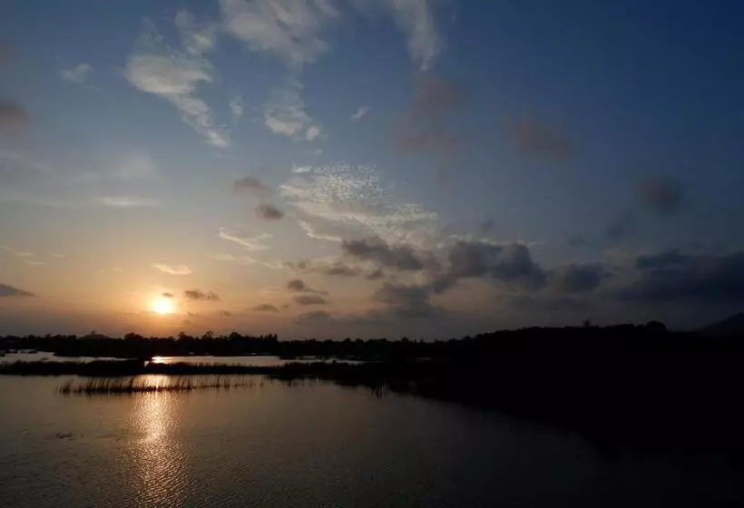 リゾートホテル Sunset Village Rayong