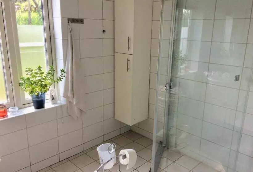 Tau Bed And Breakfast