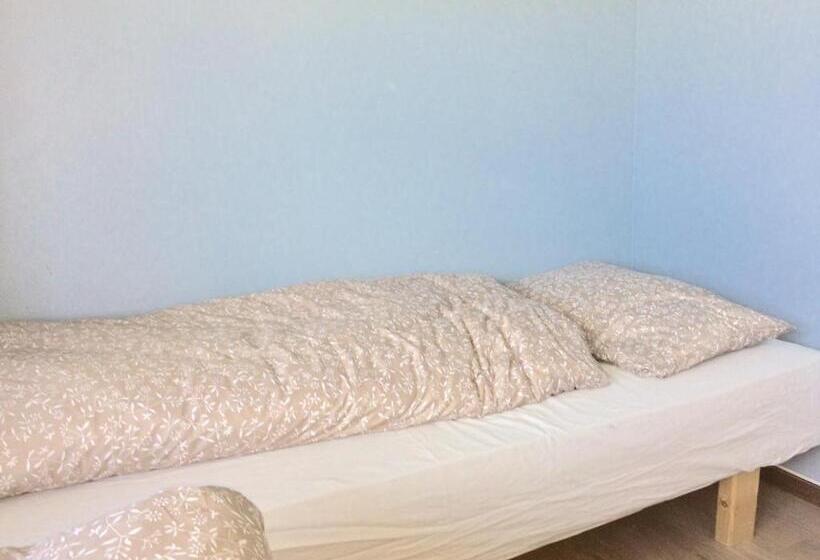 Tau Bed And Breakfast