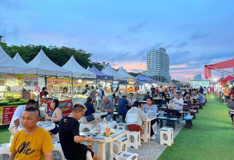 Welcome Hotel Beach Market Jomtien