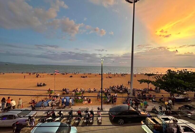 Welcome Hotel Beach Market Jomtien