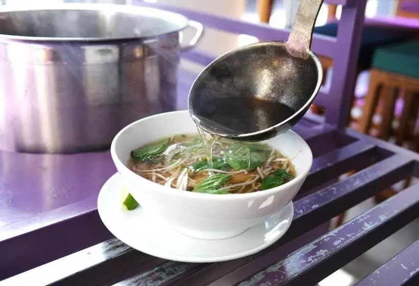 Wink Hotel Tuy Hoa Beach   24hrs Stay & Rooftop Pool Bar