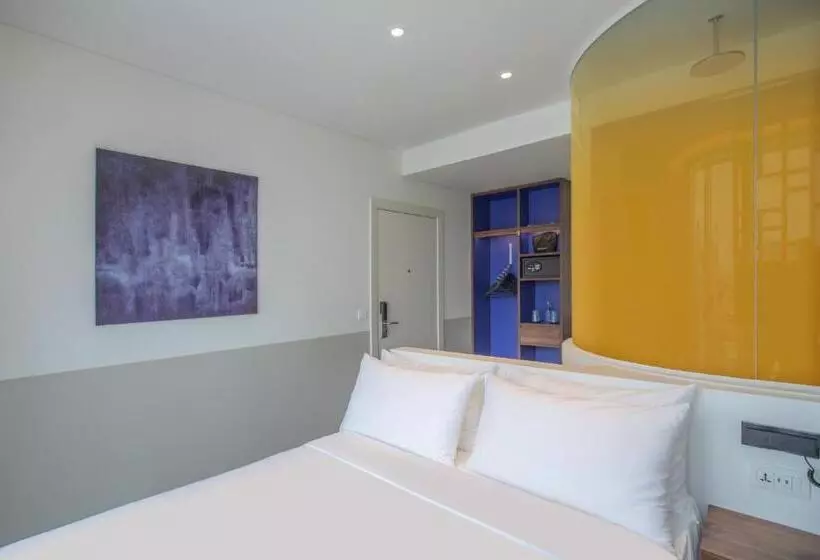 Wink Hotel Tuy Hoa Beach   24hrs Stay & Rooftop Pool Bar