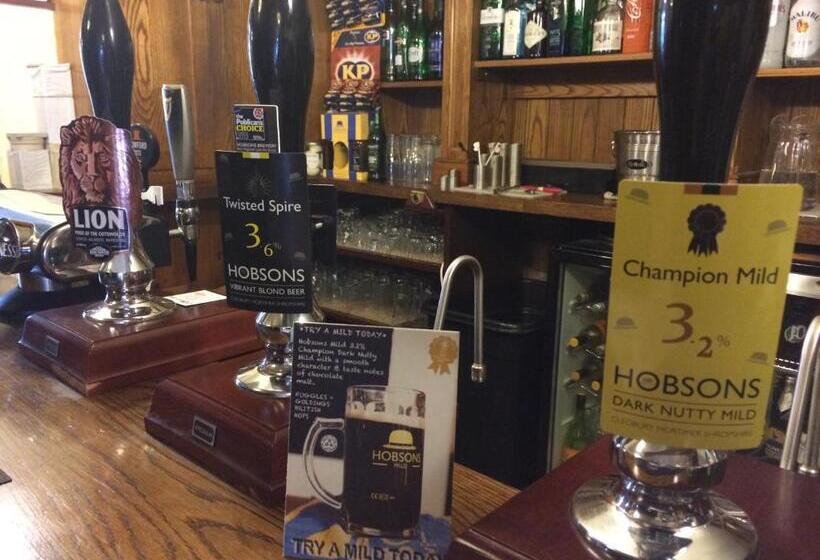 旅馆 The White Horse Inn