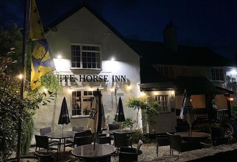 旅馆 The White Horse Inn