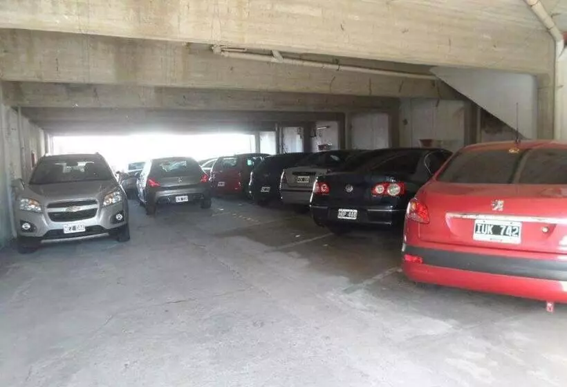 Retkeilymaja Zingaro