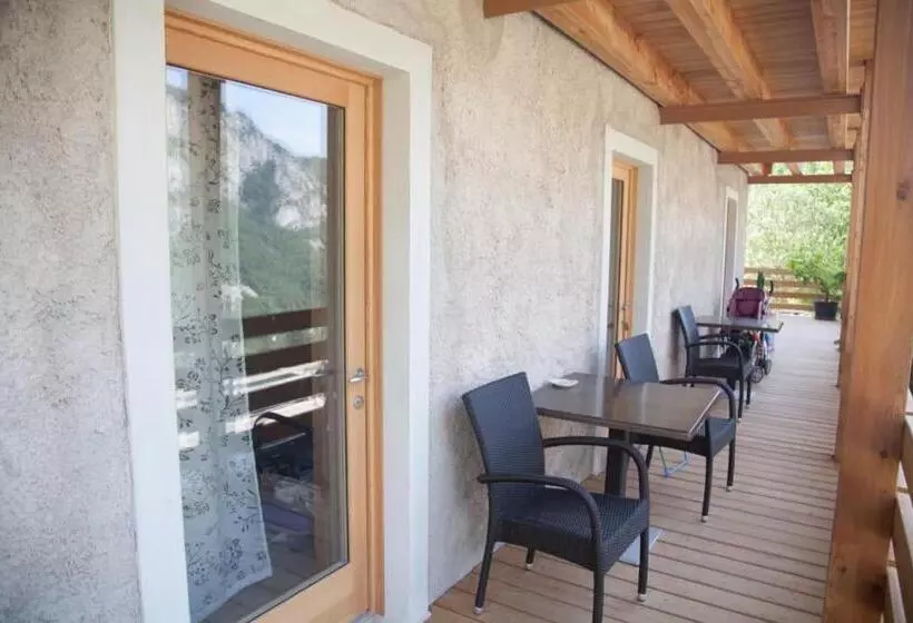 ベッドアンドブレックファースト Agriturismo Athabaska