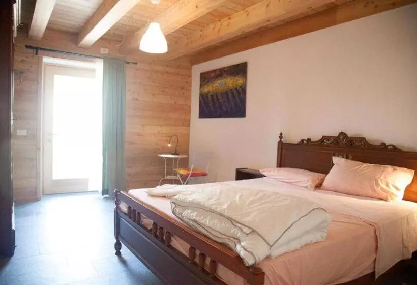 ベッドアンドブレックファースト Agriturismo Athabaska