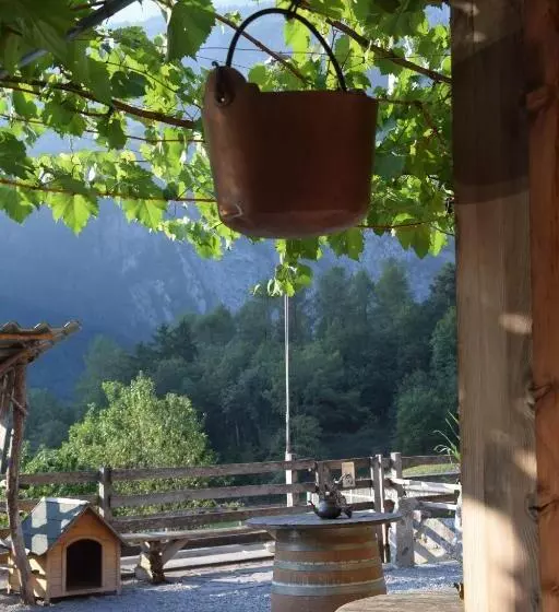 ベッドアンドブレックファースト Agriturismo Athabaska
