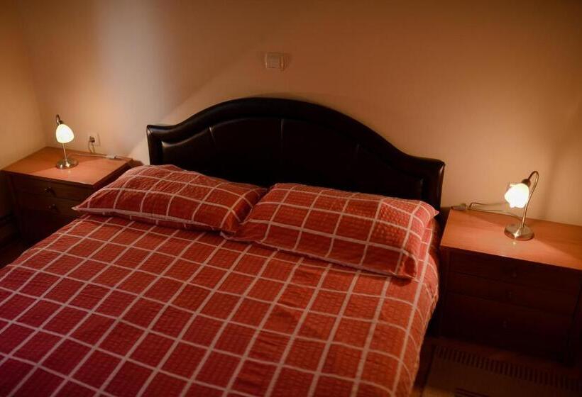 تختخواب و صبحانه Apartmani Park Kod Novice