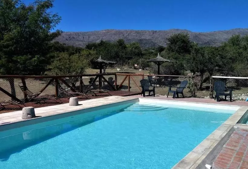 Aamiaismajoitus (B&B) Cabañas Quisama