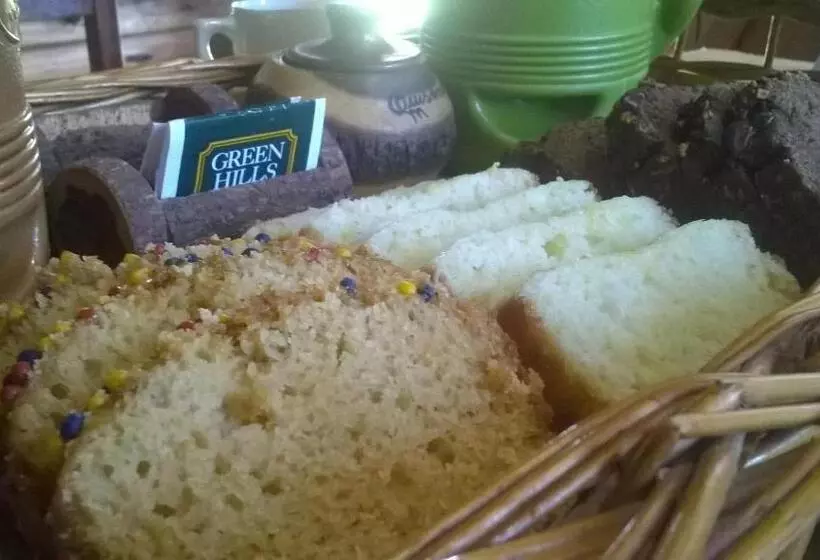 Aamiaismajoitus (B&B) Cabañas Quisama