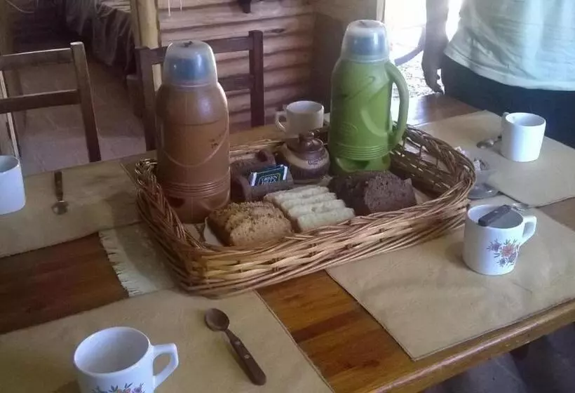 Aamiaismajoitus (B&B) Cabañas Quisama