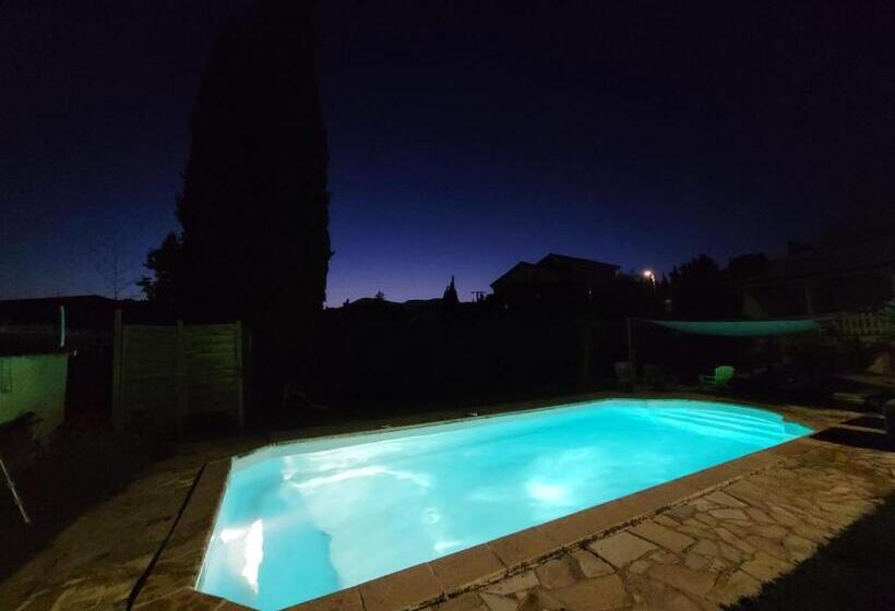 ベッドアンドブレックファースト Laura & Paul