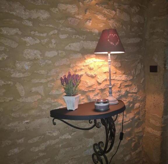 تختخواب و صبحانه Le Mas Des Cosme