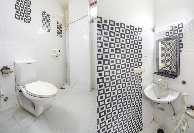 Fabhotel Sai Residency