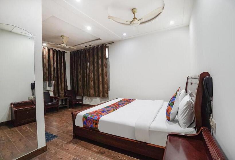 Fabhotel Sai Residency