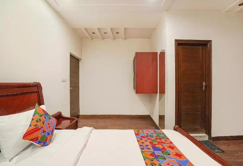 Fabhotel Sai Residency