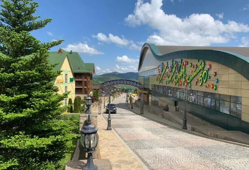 Hotelli карпатська ружа