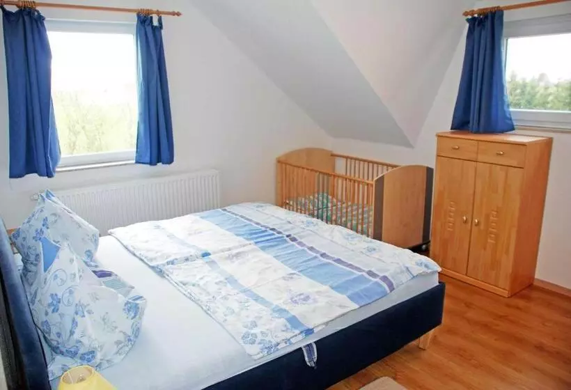 ホテル Ferienappartements Familie Lenz