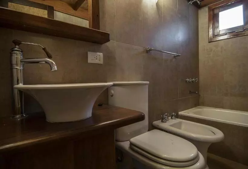 هتل La Tavola