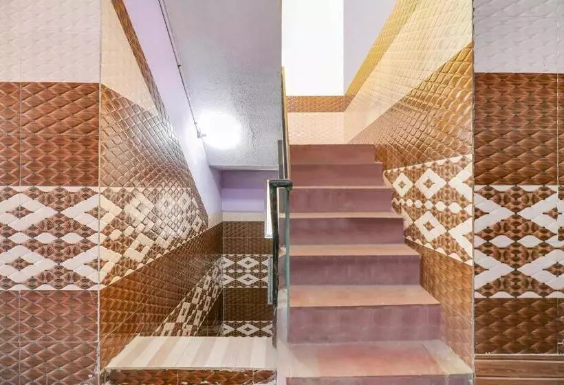هتل Oyo Mk Lodge