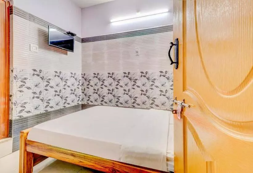 هتل Oyo Mk Lodge