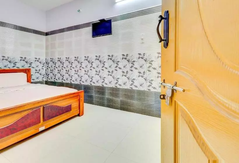 هتل Oyo Mk Lodge