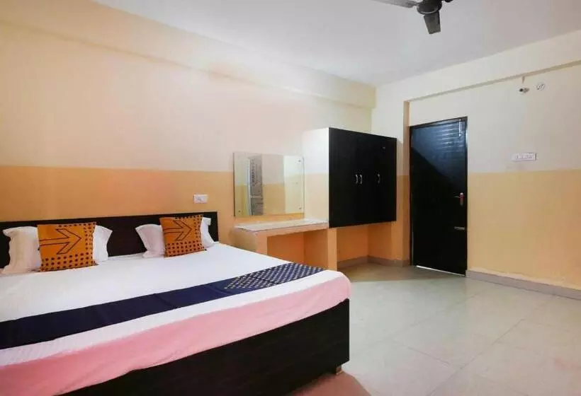 ホテル Spot On Yamuna Banquet & Resort