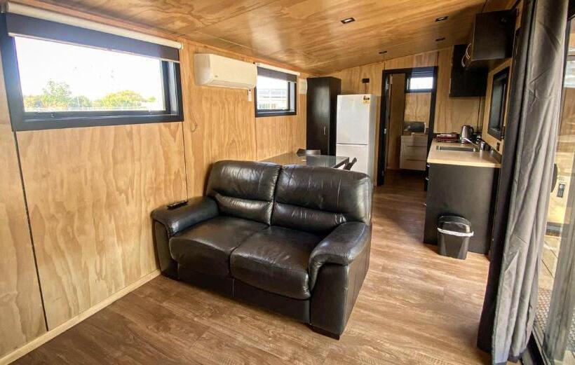 모텔 Havelock North Holiday Park