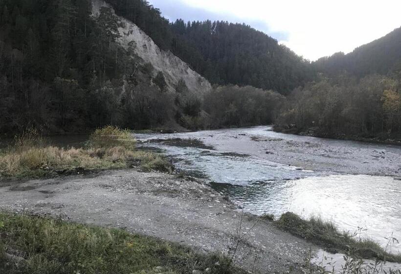 モーテル Hýbadlo