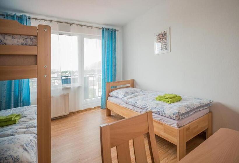 モーテル Hýbadlo