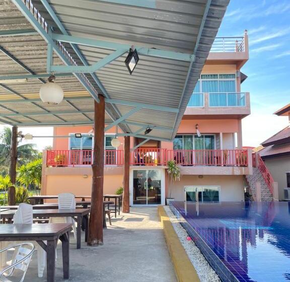 Pensió Chaipatchara Resort